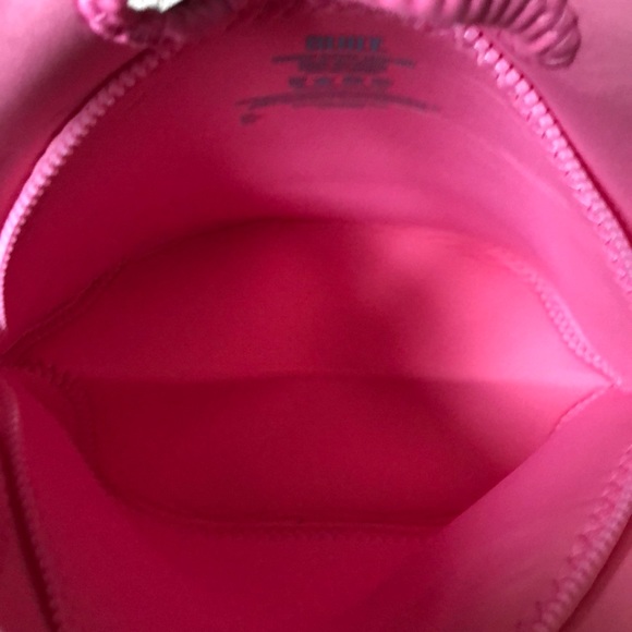 NWT Built Gourmet Getaway Lunch Tote - Picture 2 of 3